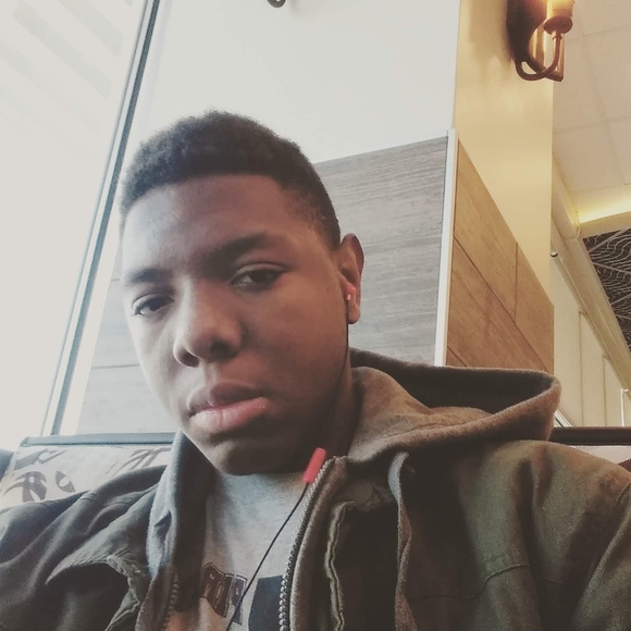 Meet your Posher, Joshua - Picture 1 of 1